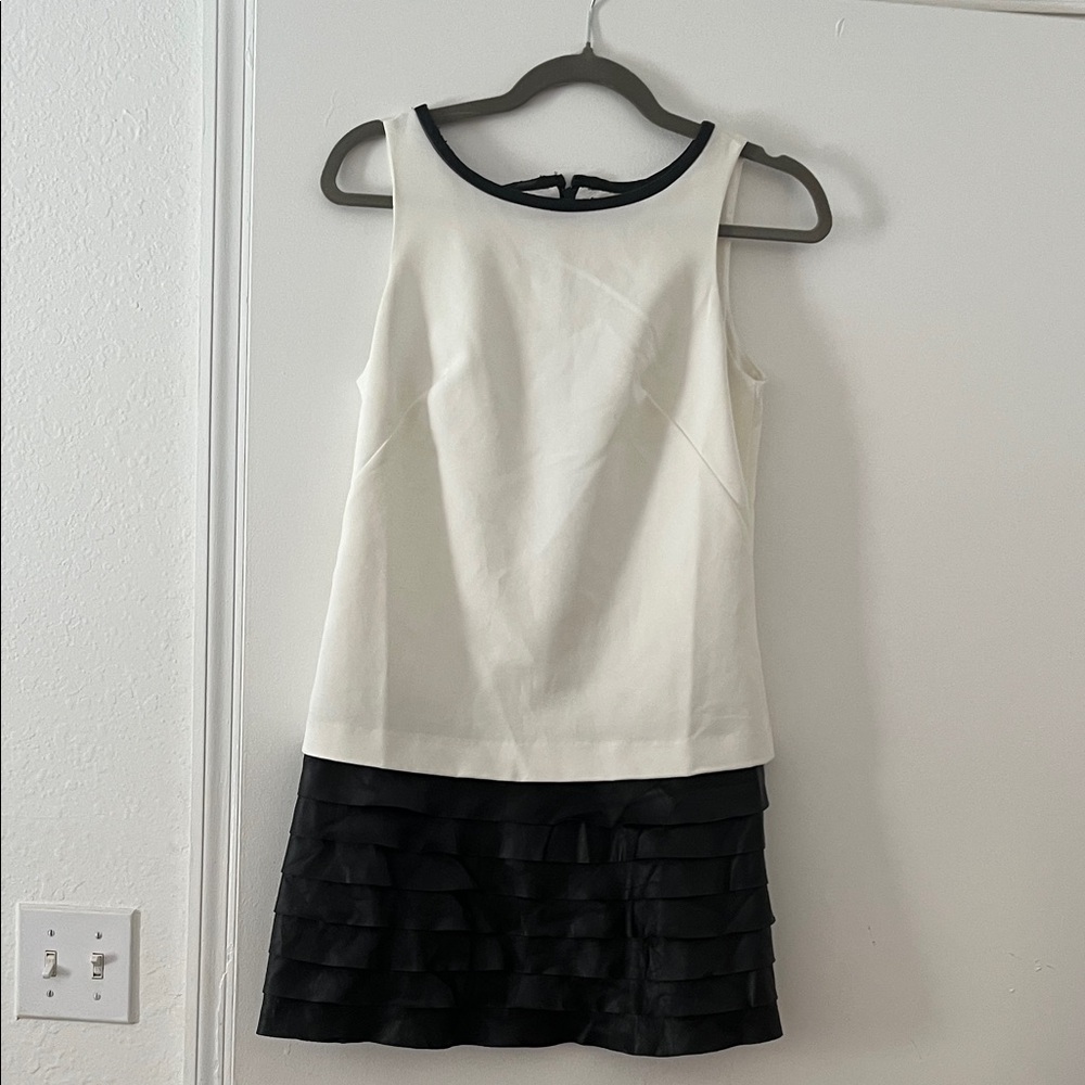 Ann Taylor Black and Cream Sleeveless Mini Dress